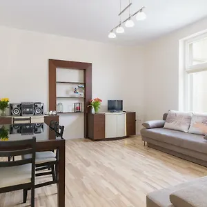 apartament-kantaka.poznan-hotels.com/
